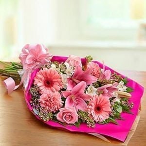 roses-gerbera-carnation-lily-flat-bunch
