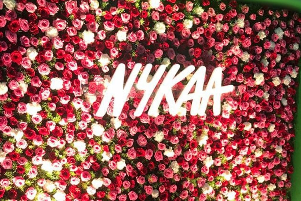 flower wall for nykaa